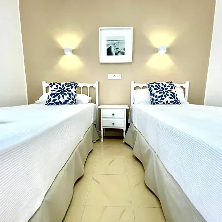 With Sea Views, Wifi, Direct Access To The Beach In فيلة