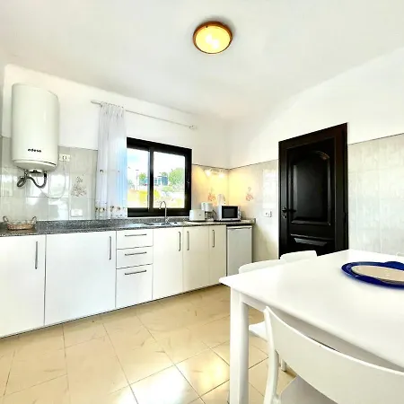 فيلة With Sea Views, Wifi, Direct Access To The Beach In تشاركو ديل بالو