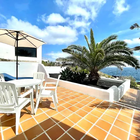 With Sea Views, Wifi, Direct Access To The Beach In فيلة تشاركو ديل بالو