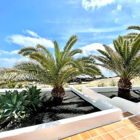Βίλα With Sea Views, Wifi, Direct Access To The Beach In *