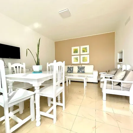 With Sea Views, Wifi, Direct Access To The Beach In *