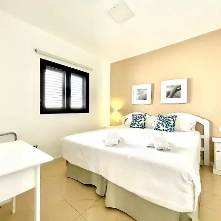 Βίλα With Sea Views, Wifi, Direct Access To The Beach In