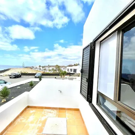 With Sea Views, Wifi, Direct Access To The Beach In Βίλα Charco del Palo