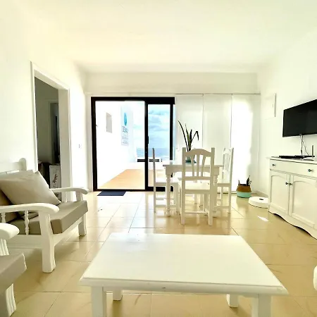 فيلة With Sea Views, Wifi, Direct Access To The Beach In *