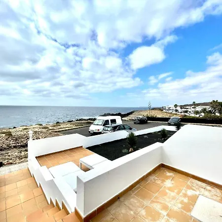 With Sea Views, Wifi, Direct Access To The Beach In Villa *
