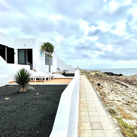 With Sea Views, Wifi, Direct Access To The Beach In * צ'ארקו דל פאלו